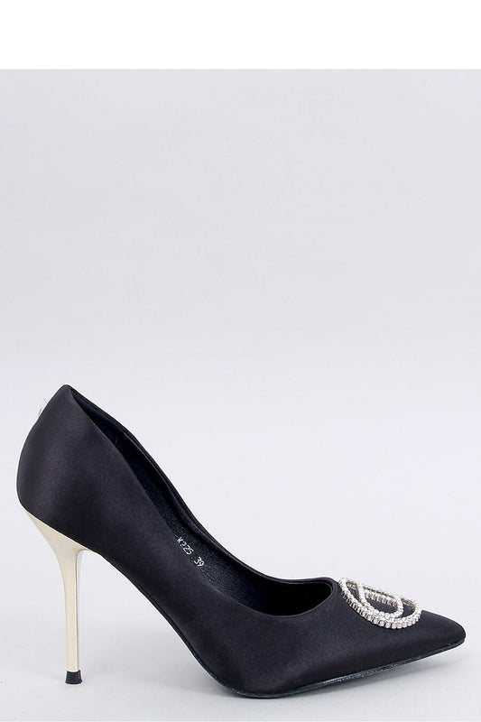 Women's shoes with a heel Inello