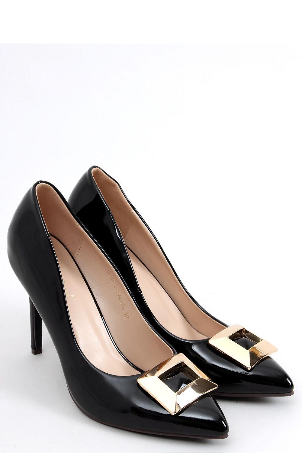 shoes with a heel Inello