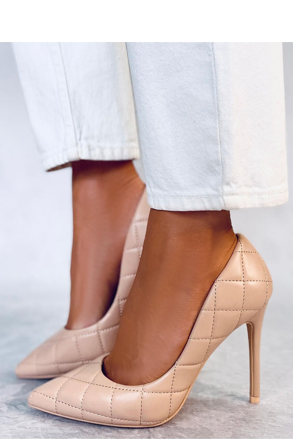 shoes with a heel Inello